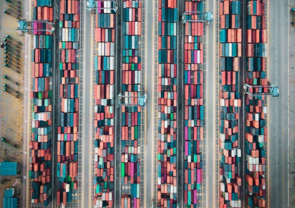 AI solutions to process logistics data and integrate data information flows